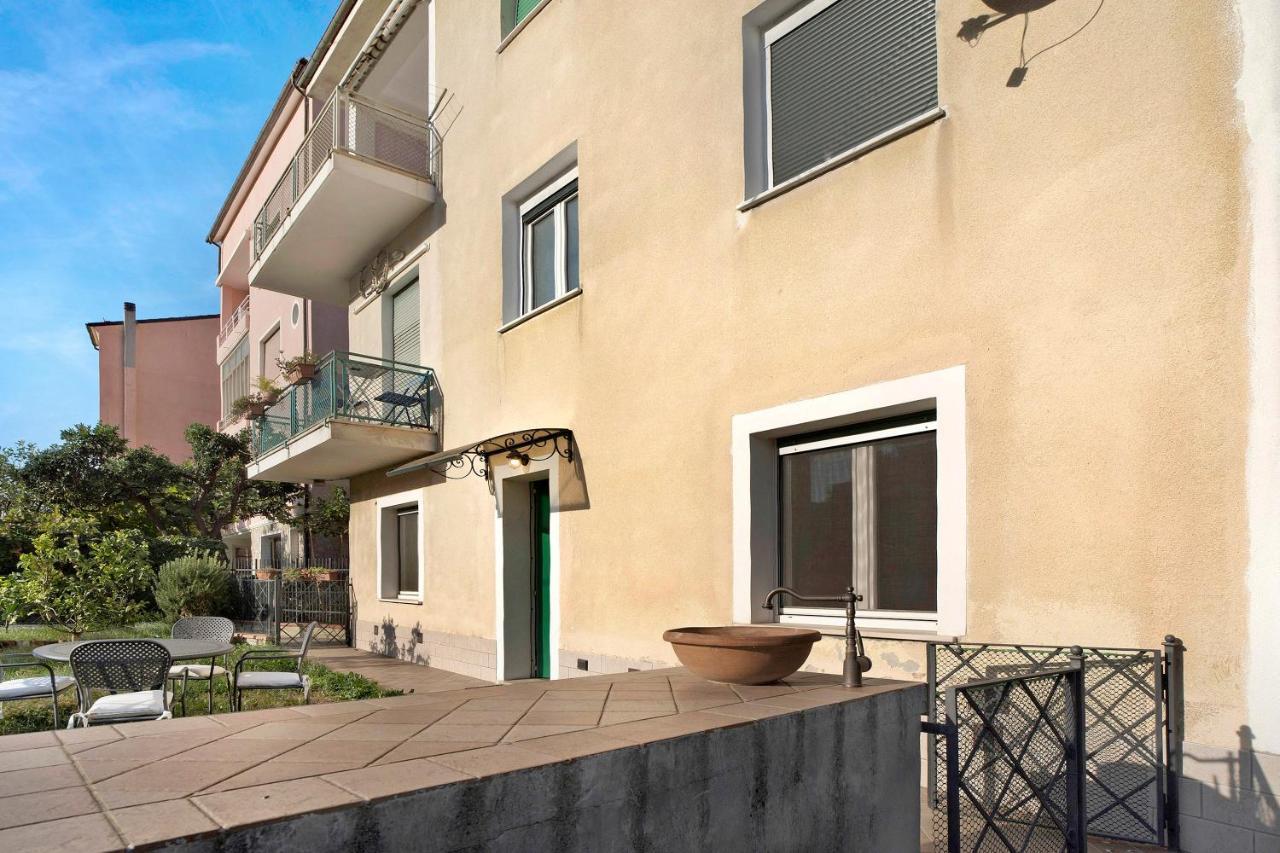 Santa Lucia Vila Imperia Exterior foto